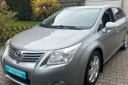 Toyota Avensis 170.000 km 7.950 &euro; Düsseldorf 40589