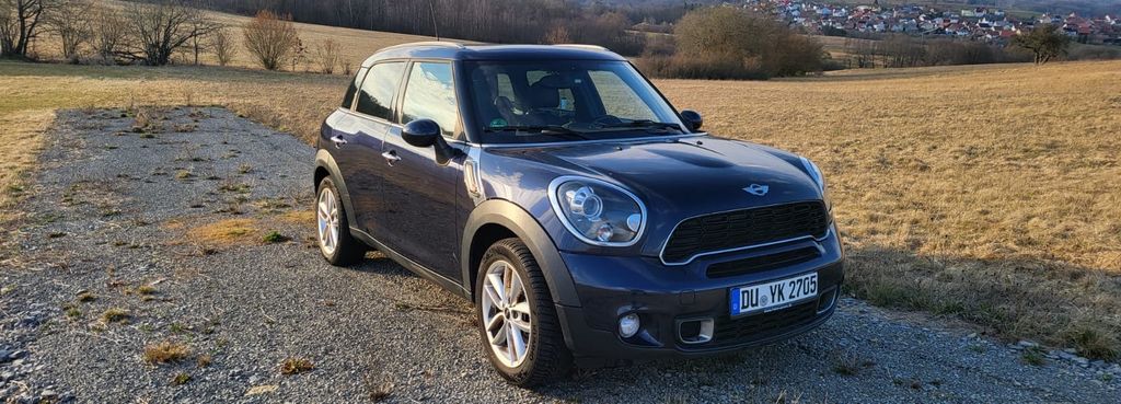 Mini Countryman S (Cooper) 123.000 km 9.500 &euro; Duisburg 47166