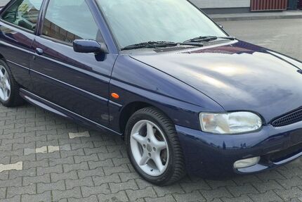 Ford Escort 128.500 km 15.900 &euro; Wuppertal 42275