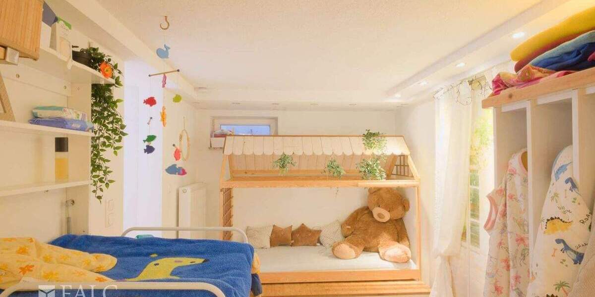 Bungalow Wermelskirchen - 4 Zimmer, 118 m&sup2;, 395.000&euro; | Angebot:25696532