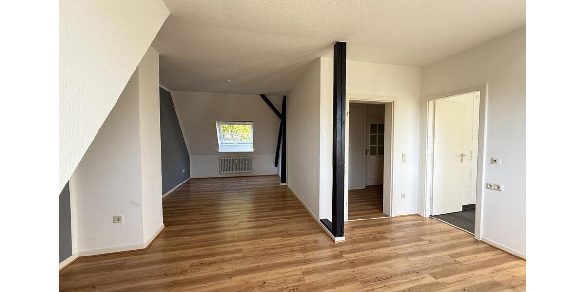 Villa Gelsenkirchen Buer - 12 Zimmer, 310 m&sup2;, 3.200&euro; | Angebot:22985202