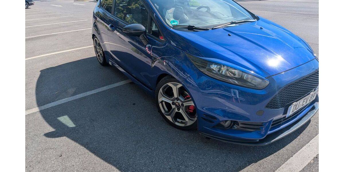Ford Fiesta 182.000 km 7.299 &euro; Hilden 40724