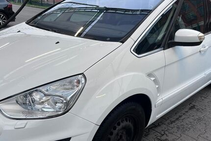 Ford S-Max 145.000 km 7.499 &euro; Düsseldorf 40589