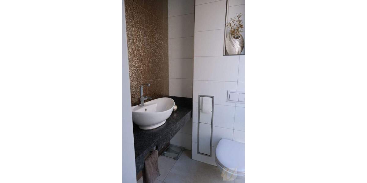 Mehrfamilienhaus, Wohnhaus Solingen / Auf der Höhe Ohligs-Aufderhöhe - 7 Zimmer, 275 m&sup2;, 959.000&euro; | Angebot:25682145