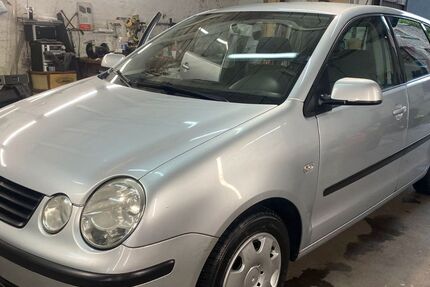 VW Polo 142.000 km 1.950 &euro; Duisburg 47055