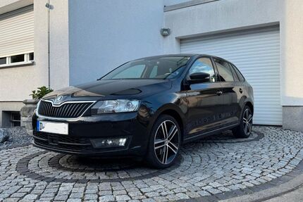 Skoda Rapid 246.000 km 5.699 &euro; Düsseldorf 40597