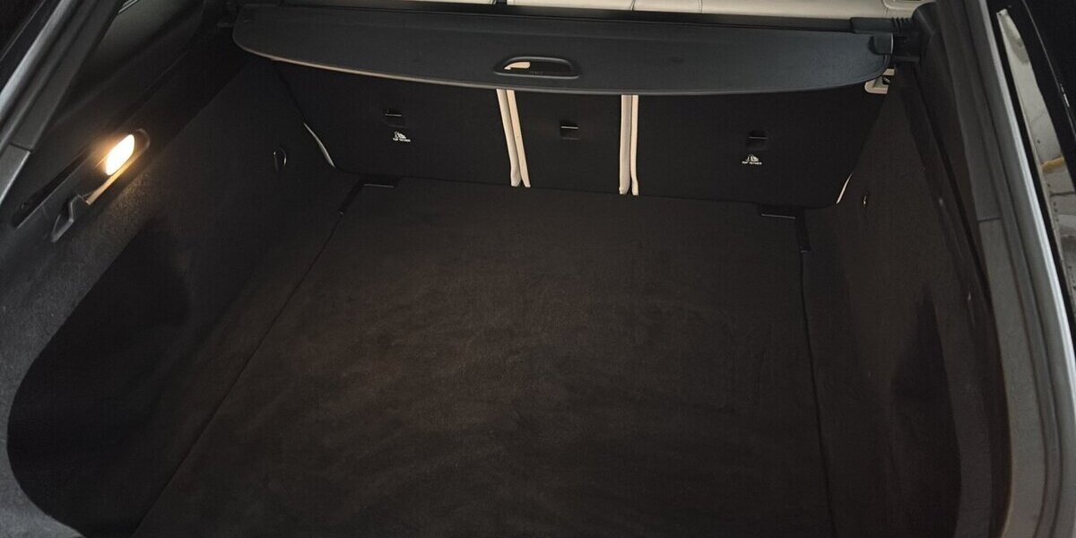 Mercedes-Benz CLA 180 Shooting Brake Leder Navi Kamera 1.Hd 108.430 km 18.900 &euro; Wuppertal 42327