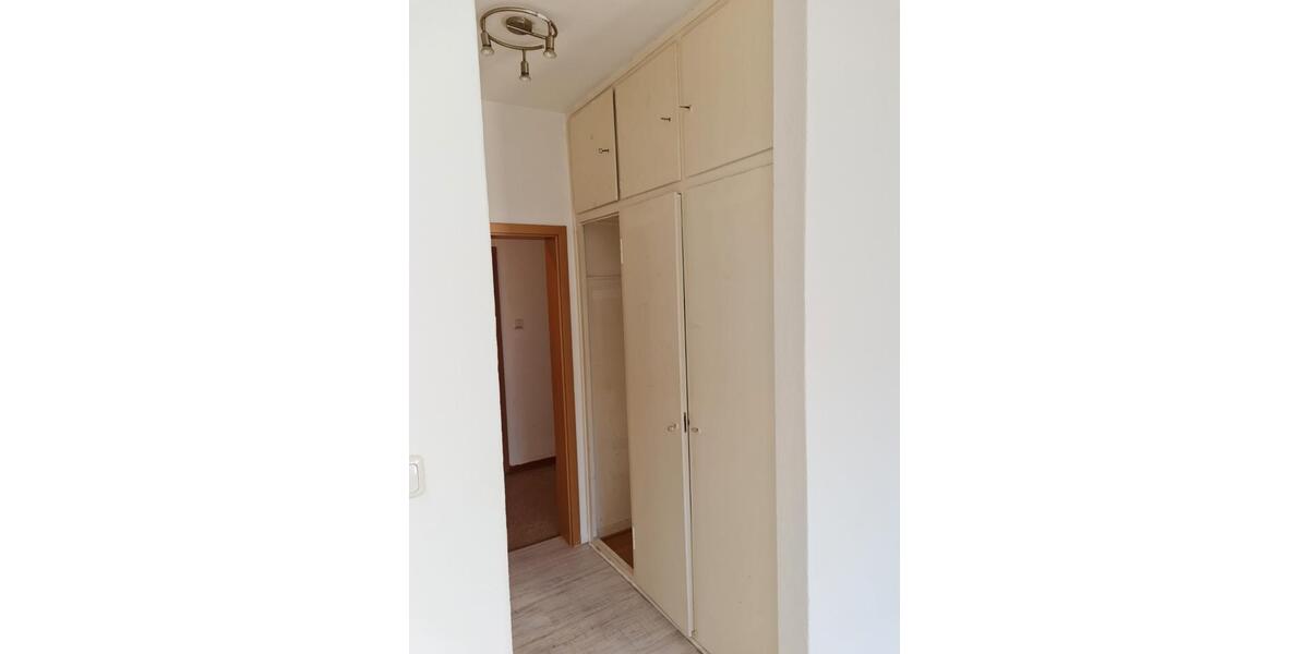 Etagenwohnung Hagen - 1.5 Zimmer, 28 m&sup2;, 300&euro; | Angebot:27541065