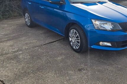 Skoda Fabia 100.000 km 6.500 &euro; Neuss 41468