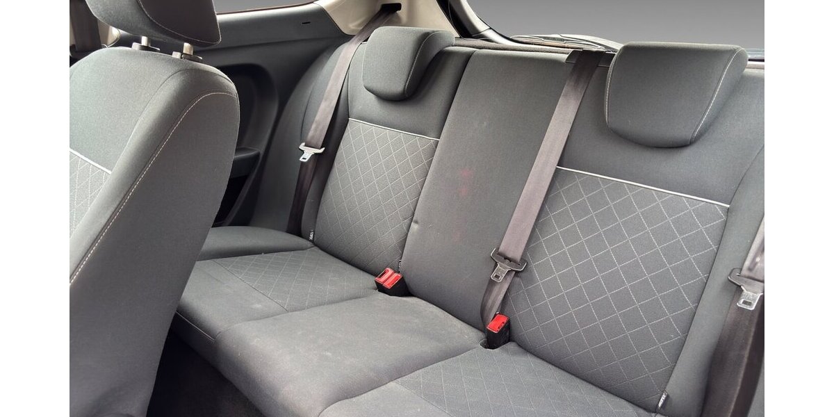 Ford Fiesta Champions Edition Klima Radio 180.817 km 1.600 &euro; Wuppertal 42327