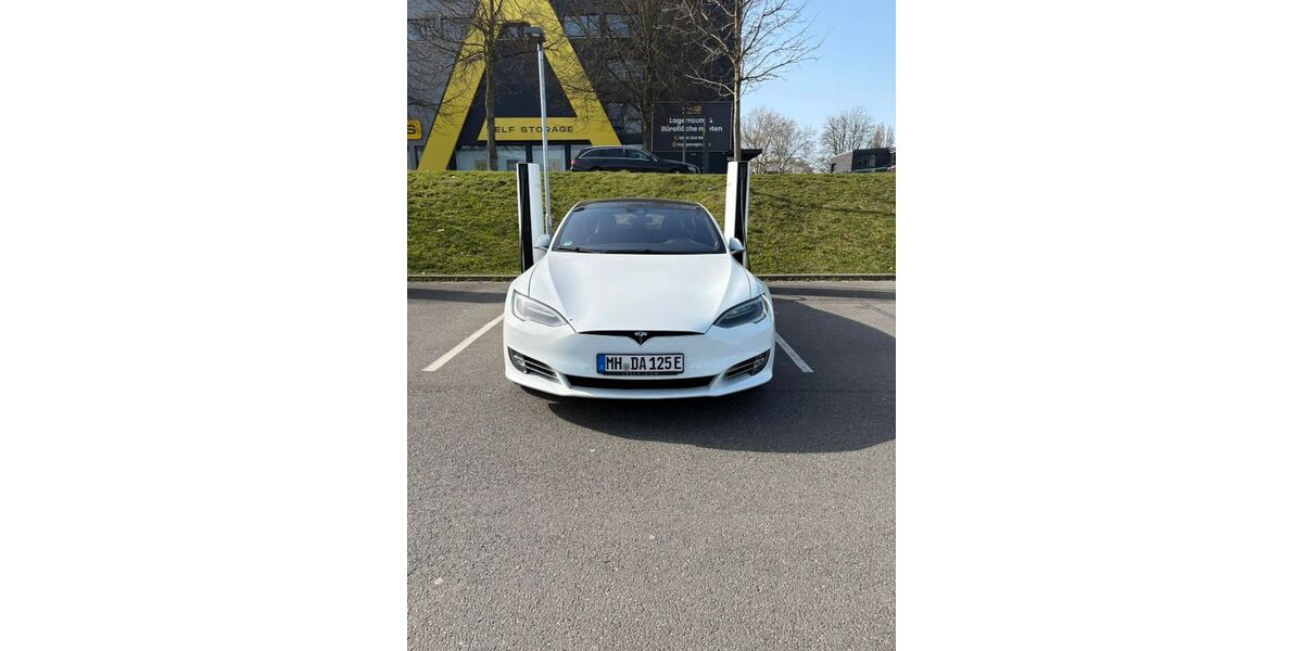 Tesla Model S 242.000 km 20.000 &euro; Mülheim 45475