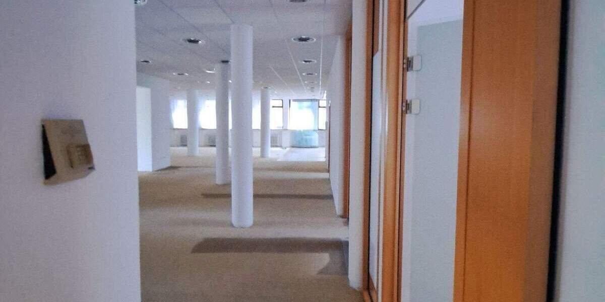 Gewerbeobjekt Duisburg Untermeiderich - 6 Zimmer, 380 m&sup2;, 3.200&euro; | Angebot:25799436