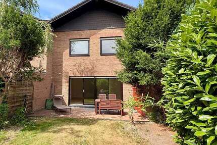 Haus Meerbusch - 4 Zimmer, 128 m&sup2;, 2.300&euro; | Angebot:27120432