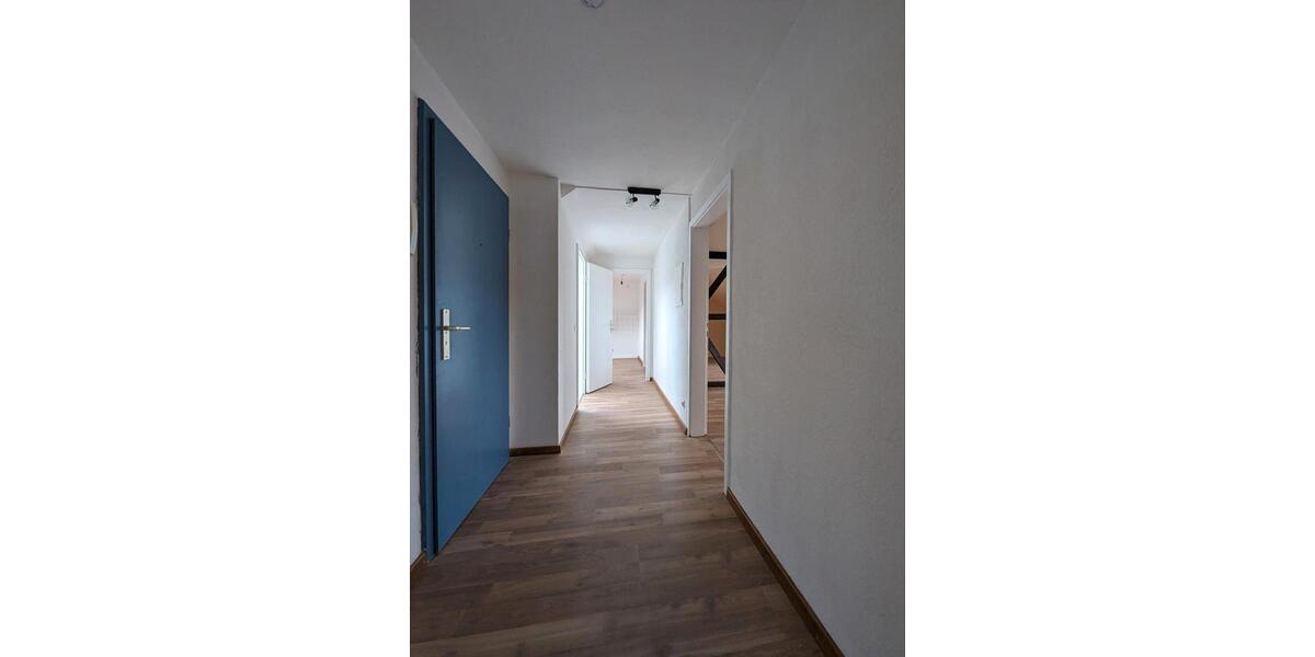 Dachgeschoßwohnung Remscheid Lüttringhausen - 3 Zimmer, 60 m&sup2;, 550&euro; | Angebot:27572028