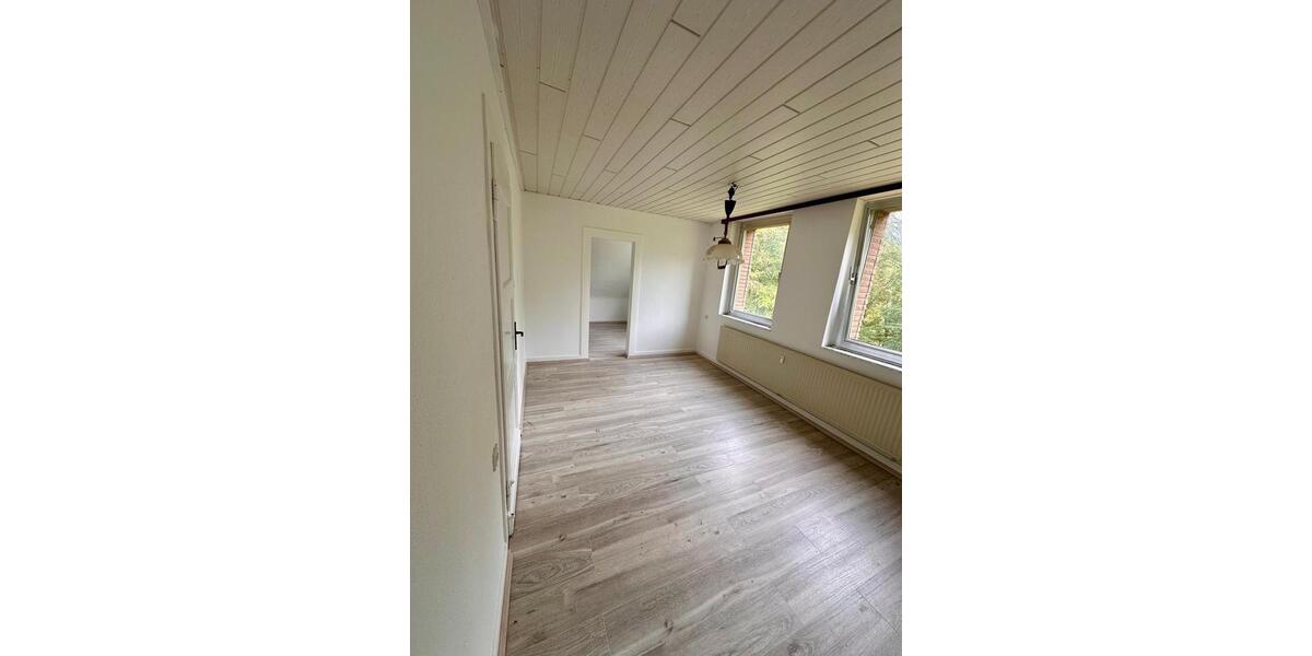 Dachgeschoßwohnung Solingen Ohligs - 3 Zimmer, 60 m&sup2;, 650&euro; | Angebot:27583768
