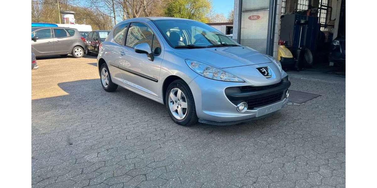 Peugeot 207 155.000 km 2.980 &euro; Essen 45141