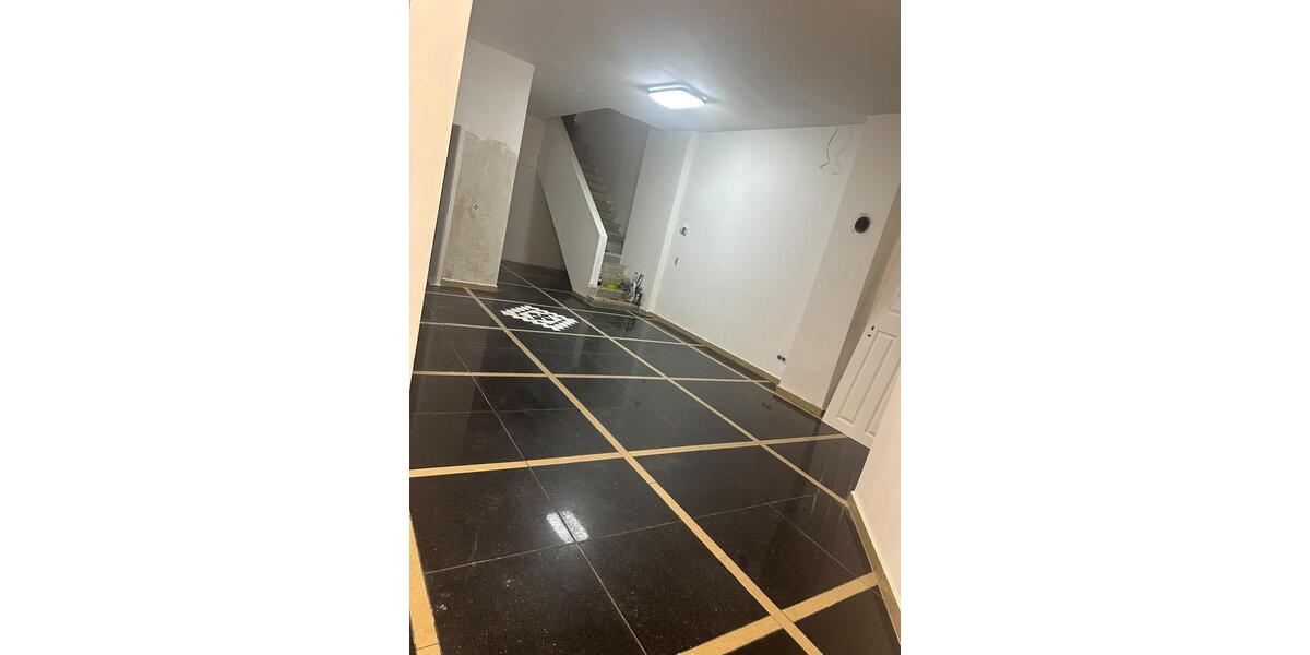 Etagenwohnung Herten - 5 Zimmer, 150 m&sup2;, 1.500&euro; | Angebot:27572266