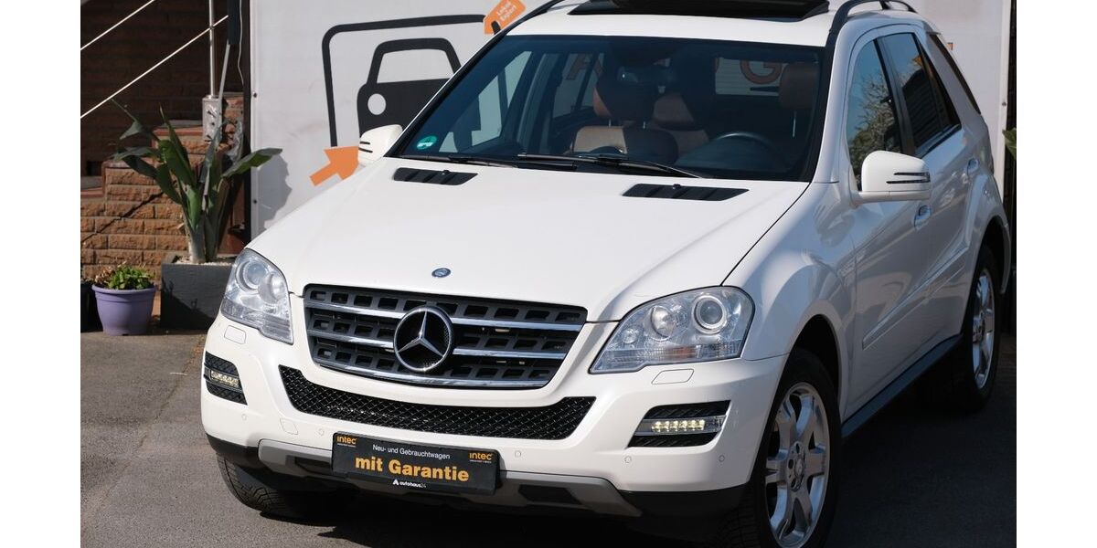 Mercedes-Benz ML 350 197.000 km 12.499 &euro; Duisburg 47169