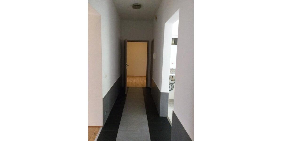 Etagenwohnung Velbert Velbert-Mitte - 3 Zimmer, 100 m&sup2;, 800&euro; | Angebot:26476732