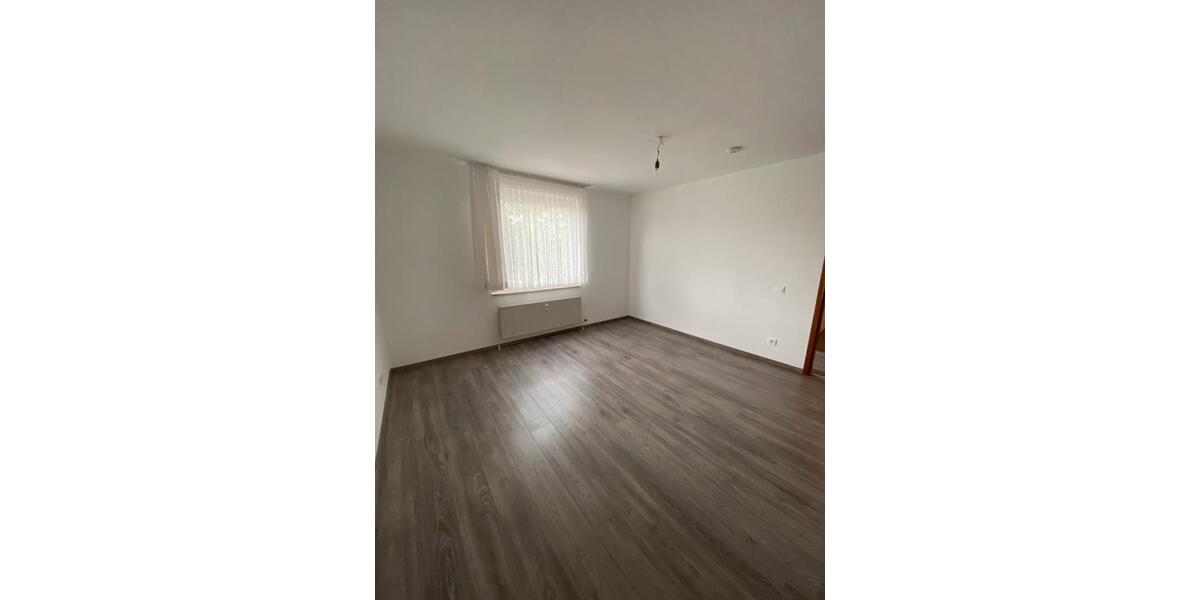 Etagenwohnung Wuppertal - 2 Zimmer, 72 m&sup2;, 800&euro; | Angebot:27544330