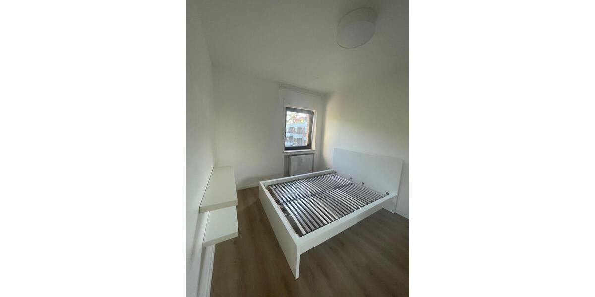 Etagenwohnung Neuss Gnadental - 1.5 Zimmer, 60 m&sup2;, 800&euro; | Angebot:25801224