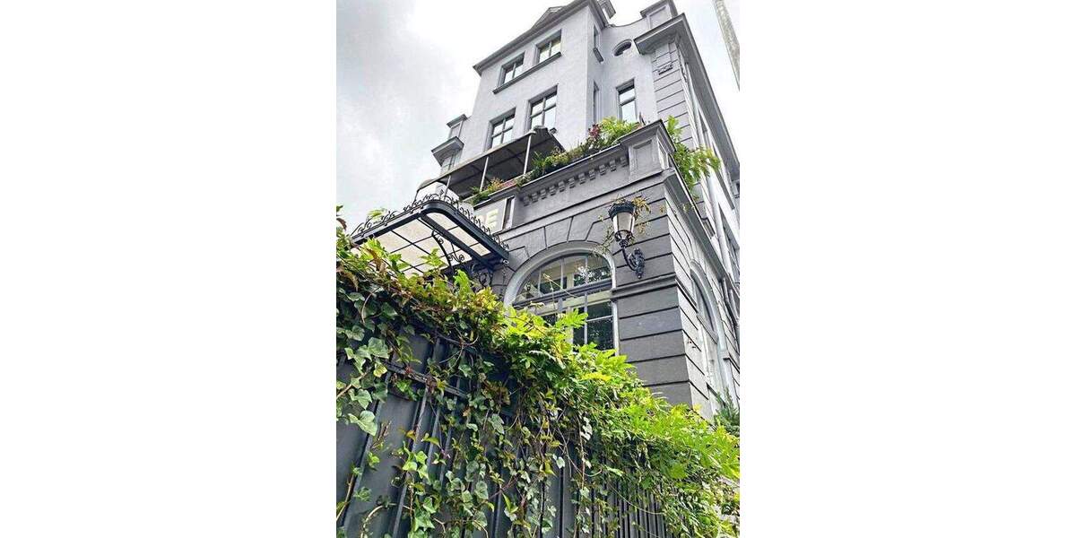 Etagenwohnung Düsseldorf Grafenberg - 2 Zimmer, 97 m&sup2;, 425.000&euro; | Angebot:25878996