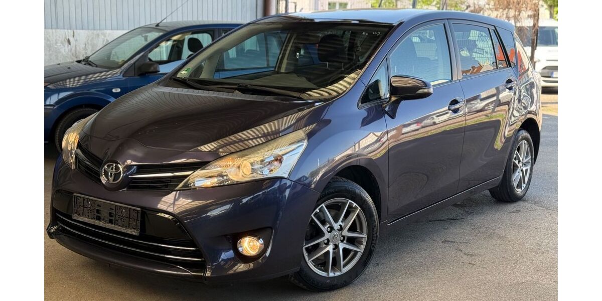 Toyota Verso 233.298 km 4.500 &euro; Essen 45356