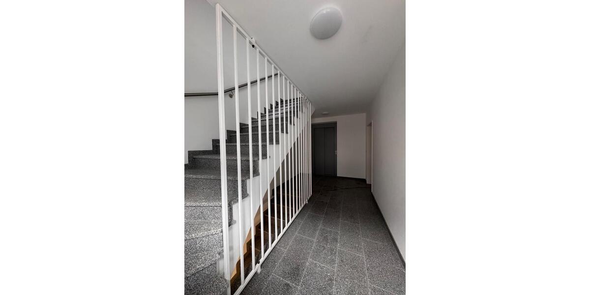 Etagenwohnung Duisburg Mittelmeiderich - 4 Zimmer, 93 m&sup2;, 1.150&euro; | Angebot:25961256