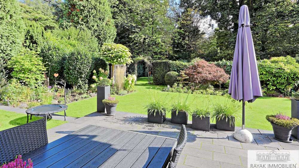 Einfamilienhaus Düsseldorf Hassels Stadtbezirk 9 - 11 Zimmer, 266 m&sup2;, 849.000&euro; | Angebot:26006877