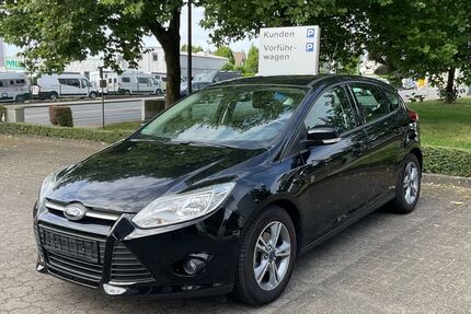 Ford Focus 23.857 km 8.400 &euro; Remscheid 42857