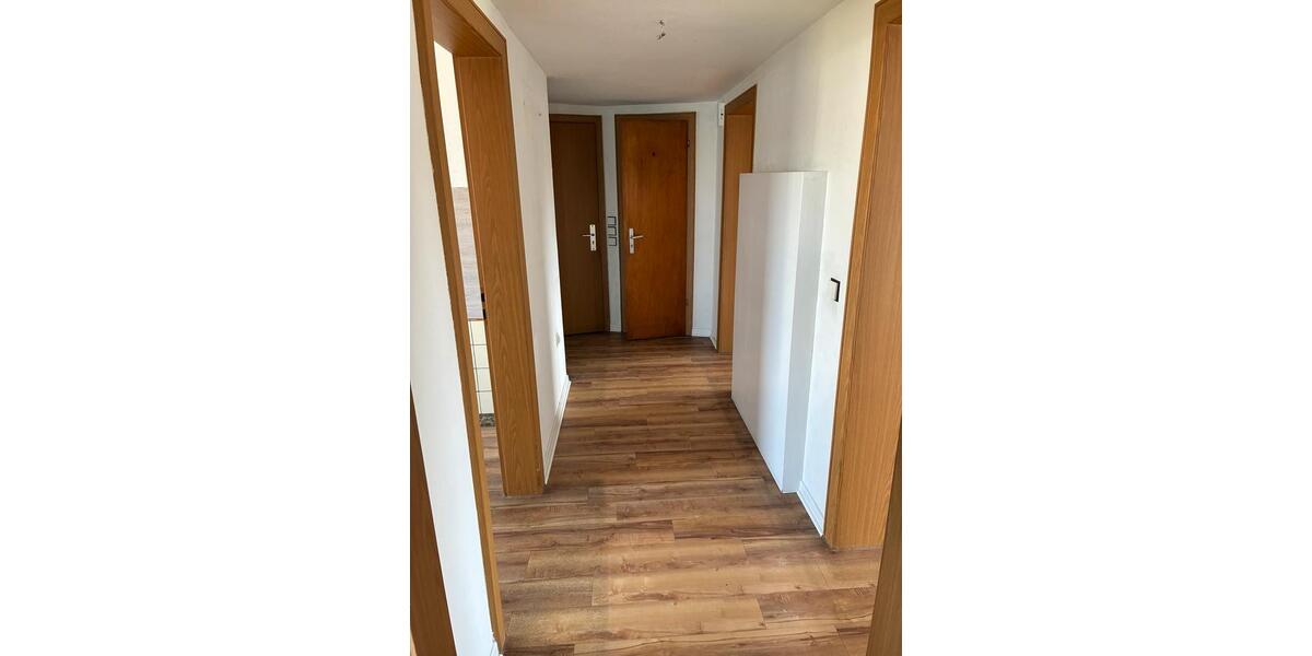 Etagenwohnung Radevormwald - 3 Zimmer, 65 m&sup2;, 693&euro; | Angebot:26003709