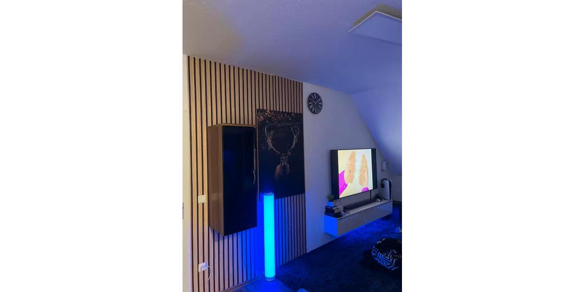 Dachgeschoßwohnung Essen Stadtbezirk VI - 1 Zimmer, 40 m&sup2;, 650&euro; | Angebot:25361947