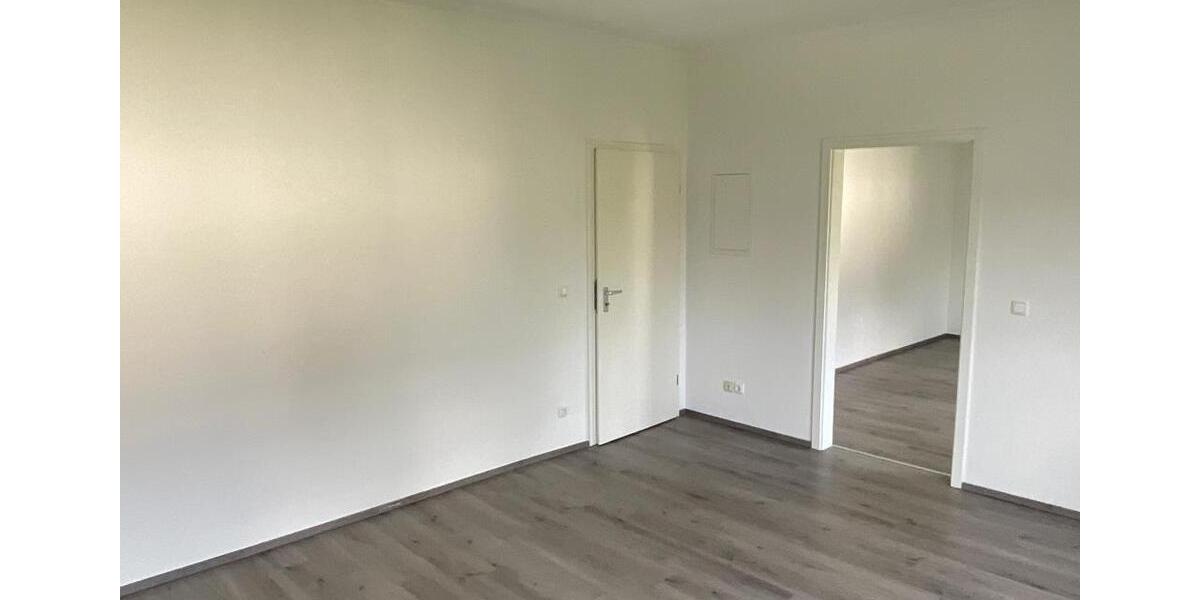 Etagenwohnung Duisburg Duisburg-Mitte - 2 Zimmer, 61 m&sup2;, 499&euro; | Angebot:26125162