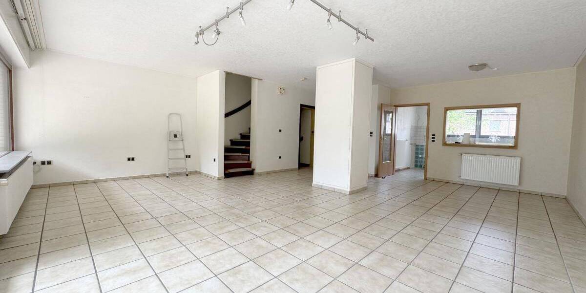 Reihenmittelhaus Oberhausen Alsfeld - 5 Zimmer, 166 m&sup2;, 389.000&euro; | Angebot:26817032