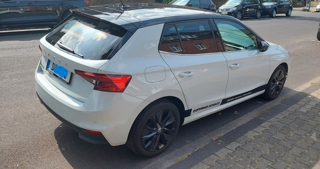 Skoda Fabia 16.000 km 21.300 &euro; Düsseldorf Zooviertel 40237