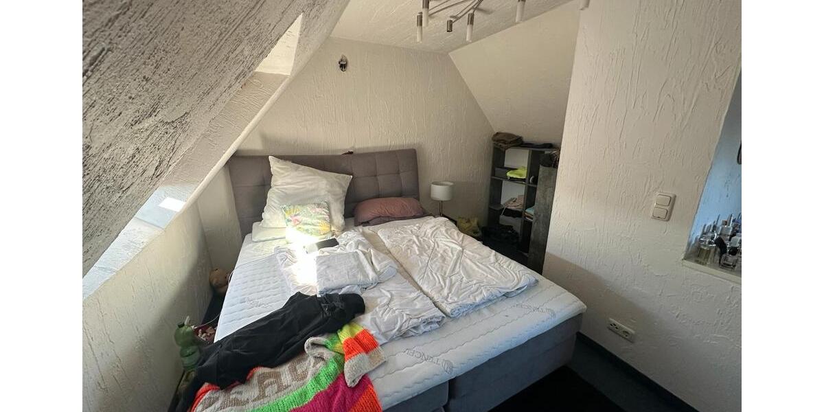 Etagenwohnung Monheim am Rhein - 2 Zimmer, 75 m&sup2;, 860&euro; | Angebot:26042759