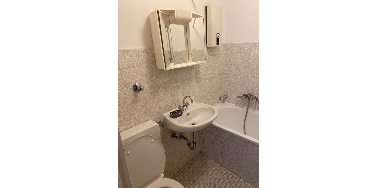 Etagenwohnung Solingen - 2 Zimmer, 51 m&sup2;, 700&euro; | Angebot:27540249