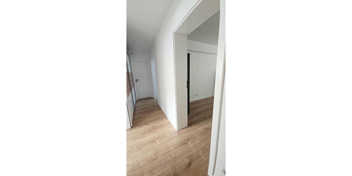 Dachgeschoßwohnung Düsseldorf Stadtbezirk 3 - 3 Zimmer, 63 m&sup2;, 1.690&euro; | Angebot:27545612