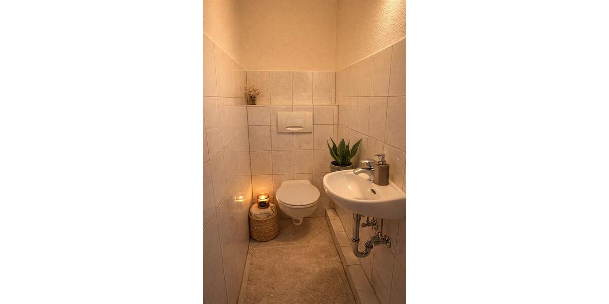 Dachgeschoßwohnung Duisburg Essenberg - 3 Zimmer, 88 m&sup2;, 219.000&euro; | Angebot:25419517