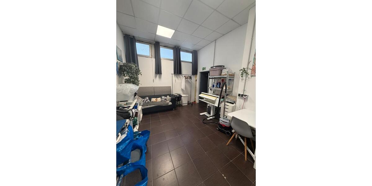 Gewerbeobjekt Düsseldorf Stadtbezirk 7 - 400&euro; | Angebot:25648086