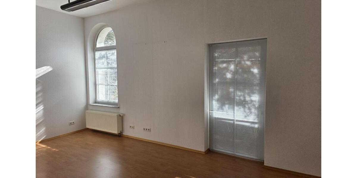 Gewerbeobjekt Düsseldorf Stadtbezirk 3 - 2.800&euro; | Angebot:25309915