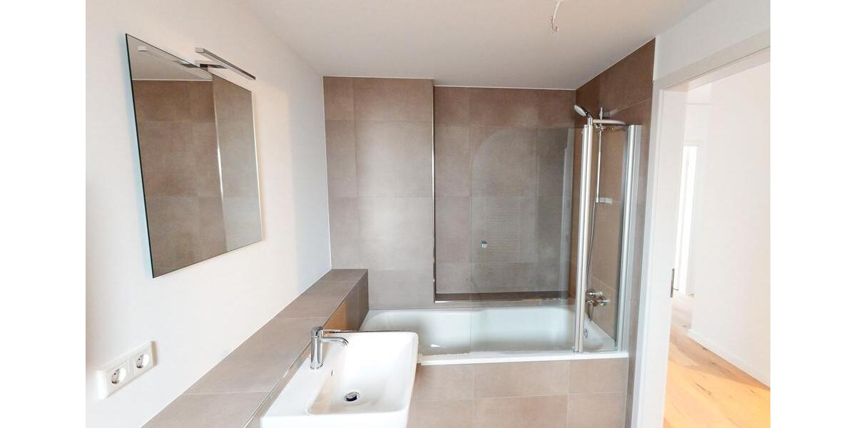 Erdgeschoßwohnung Düsseldorf Stadtbezirk 3 - 4 Zimmer, 109 m&sup2;, 1.950&euro; | Angebot:24625217