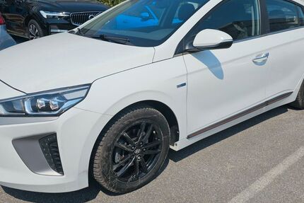 Hyundai IONIQ 54.330 km 13.900 &euro; Gelsenkirchen 45884