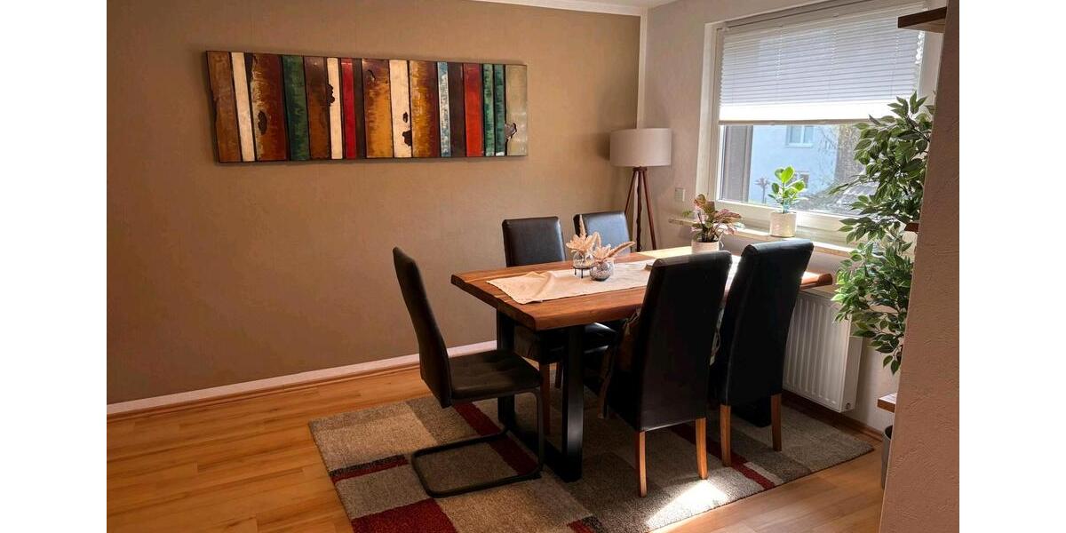 Etagenwohnung Oberhausen Alt-Oberhausen - 2.5 Zimmer, 80 m&sup2;, 600&euro; | Angebot:27543140