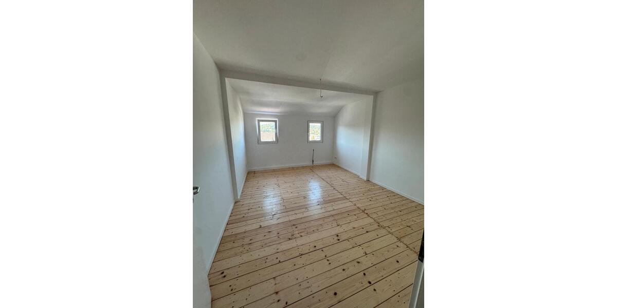 Maisonettenwohnung Wuppertal Arrenberg - 4 Zimmer, 100 m&sup2;, 1.800&euro; | Angebot:27567538
