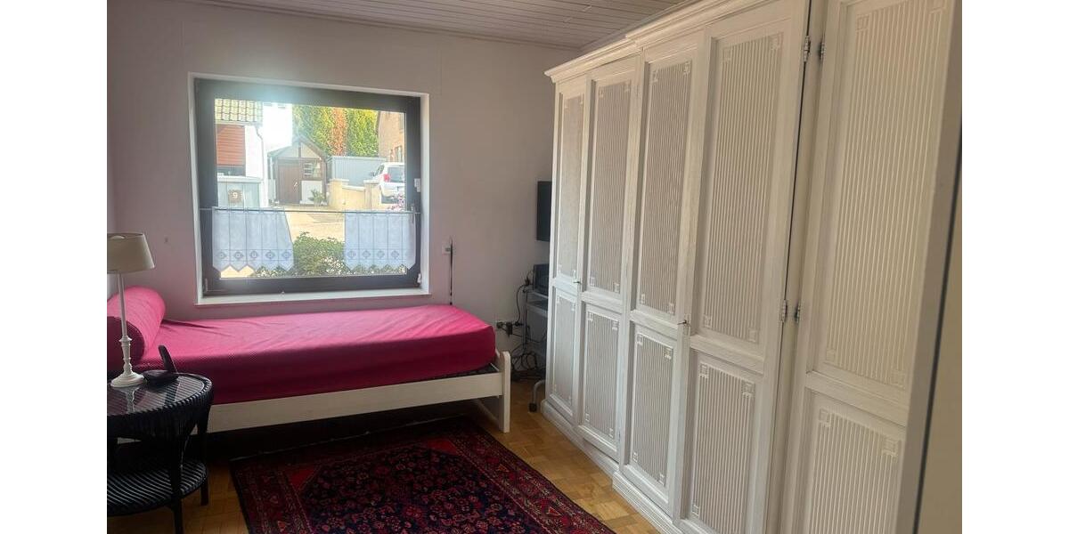 Erdgeschoßwohnung Bochum Bochum-Nord - 4 Zimmer, 125 m&sup2;, 2.500&euro; | Angebot:25869899