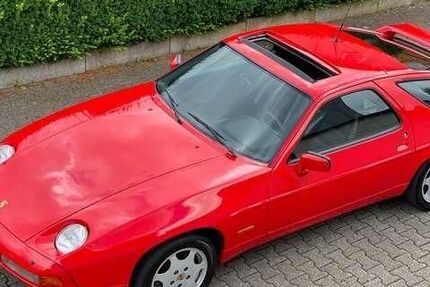 Porsche 928 214.000 km 22.500 &euro; Solingen 42651