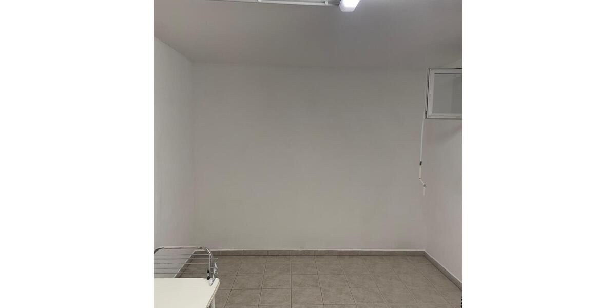 Erdgeschoßwohnung Solingen Wald - 1 Zimmer, 30 m&sup2;, 600&euro; | Angebot:27577481