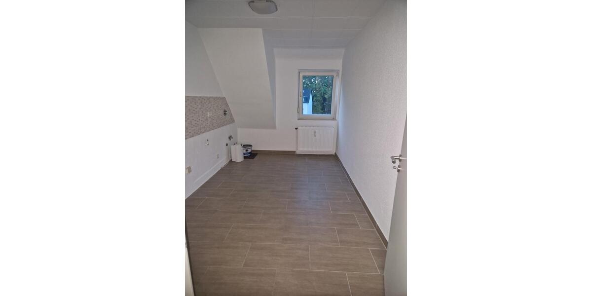 Dachgeschoßwohnung Oberhausen Alsfeld - 2 Zimmer, 50 m&sup2;, 400&euro; | Angebot:27577031