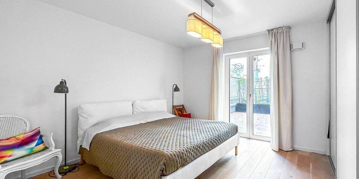 Etagenwohnung Düsseldorf Friedrichstadt - 4 Zimmer, 147 m&sup2;, 3.000&euro; | Angebot:26788242